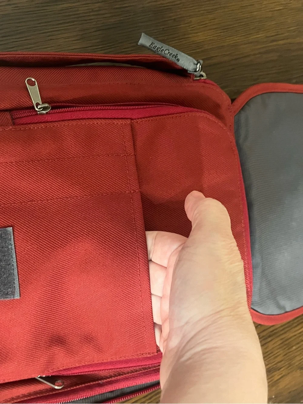 Eagle Creek casual hands pocket